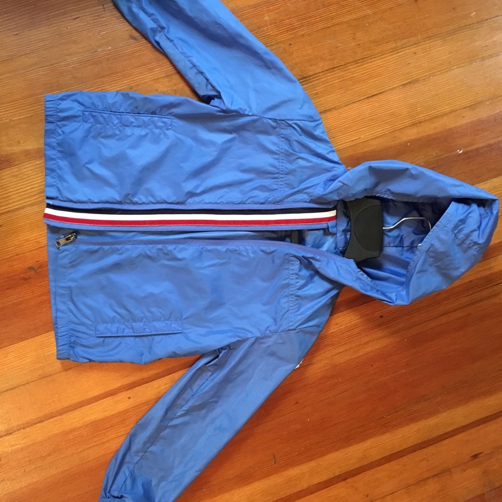 Moncler windbreaker size 152cm
